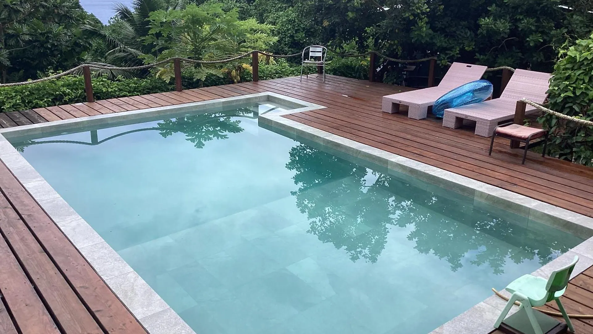 Niihau Lodge Moorea