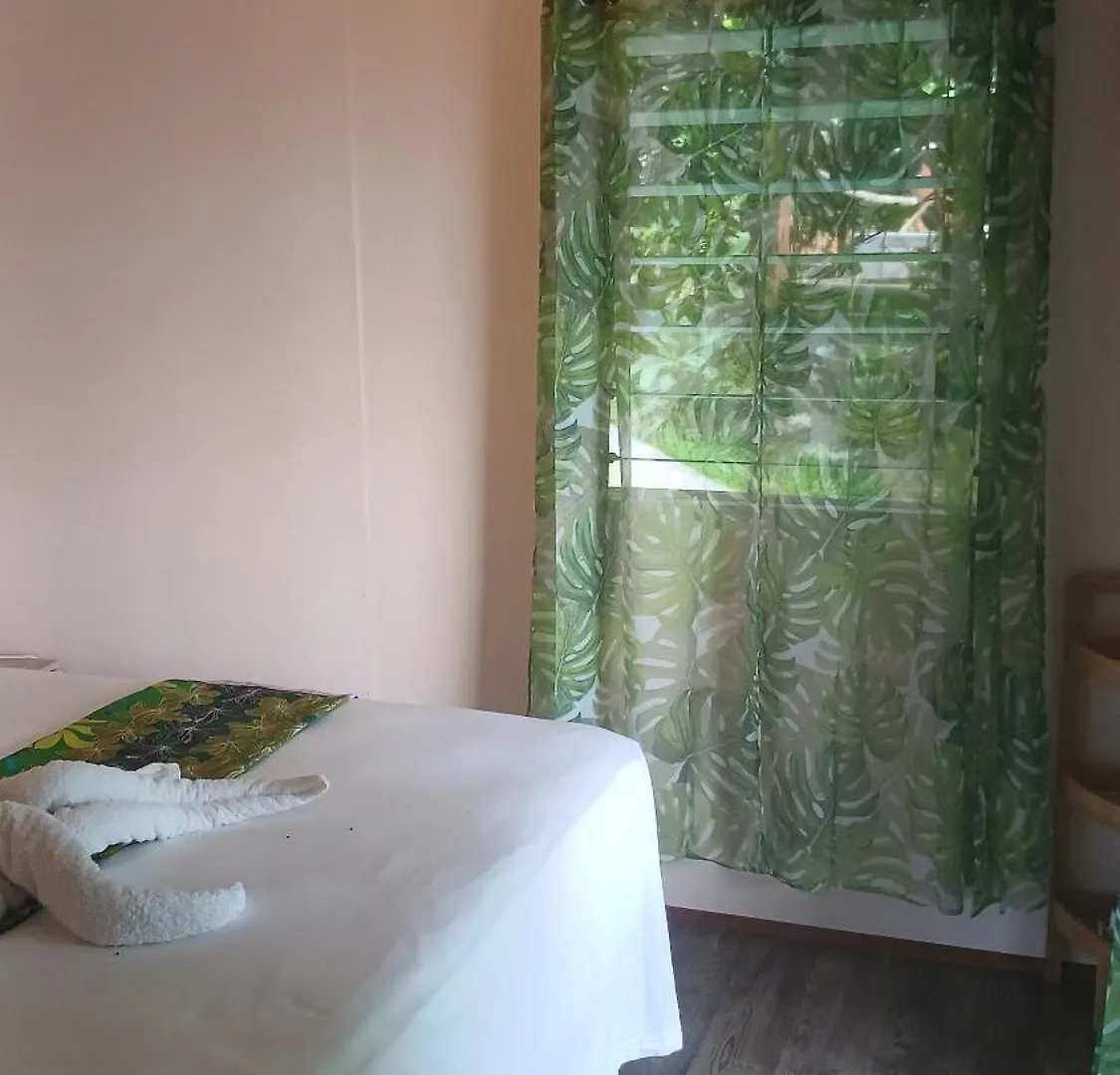 Niihau Lodge Moorea 0*,  Französisch-Polynesien