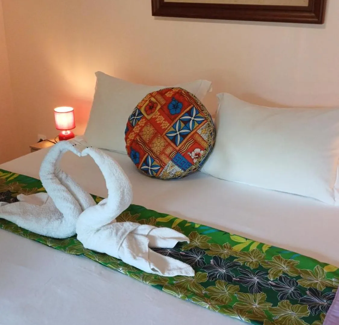 Niihau Lodge Moorea Chalet