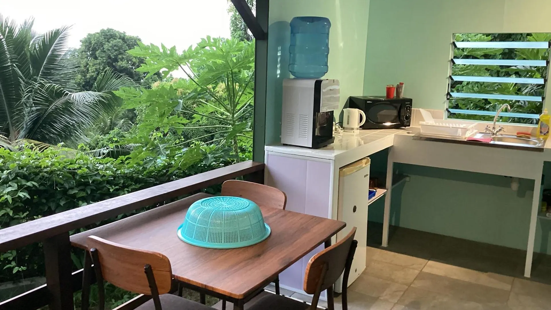 Niihau Lodge モーレア島 フランス領ポリネシア